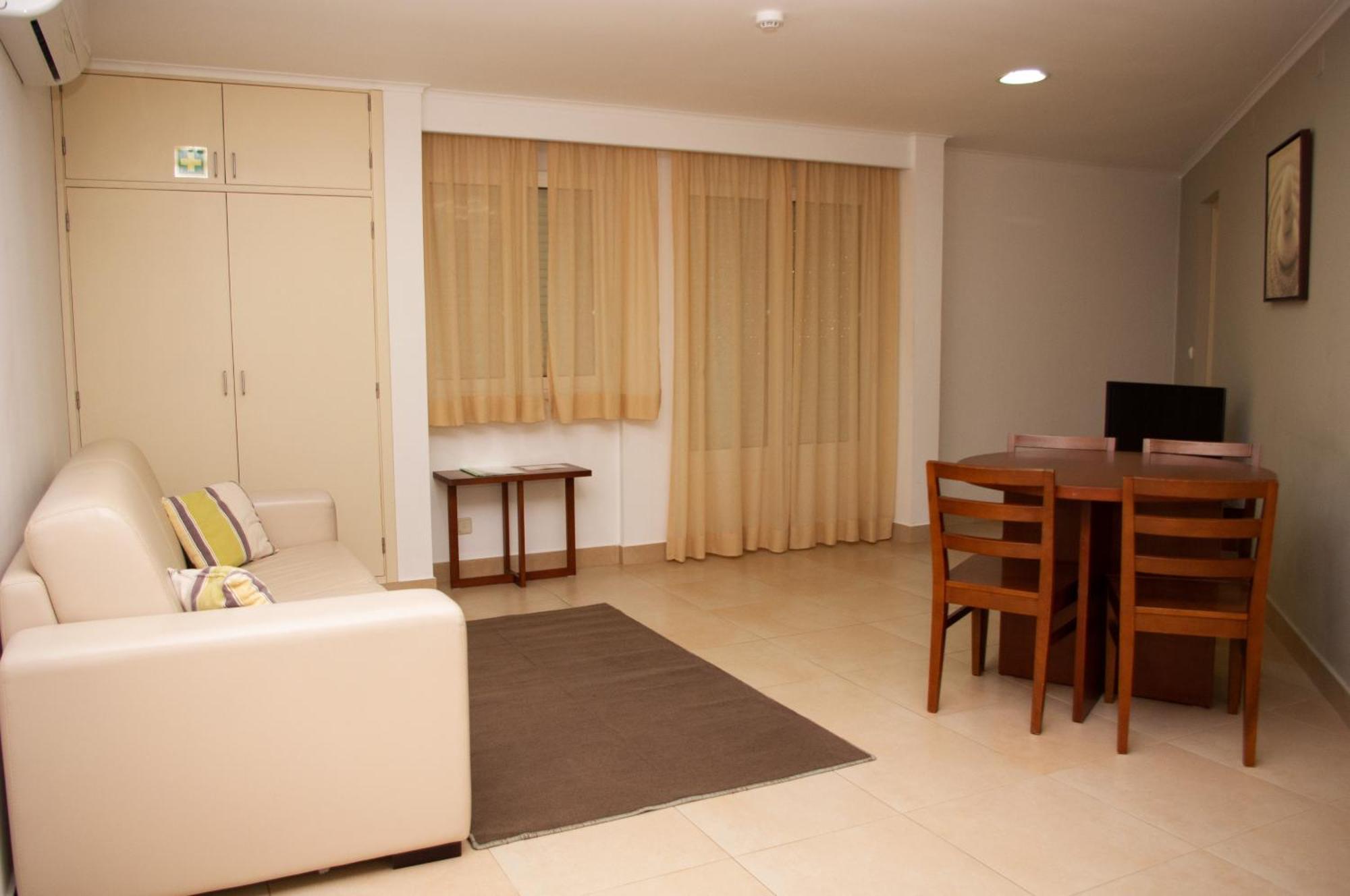 Apartamentos Vila Nova Вила-Нова-де-Мильфонт Экстерьер фото