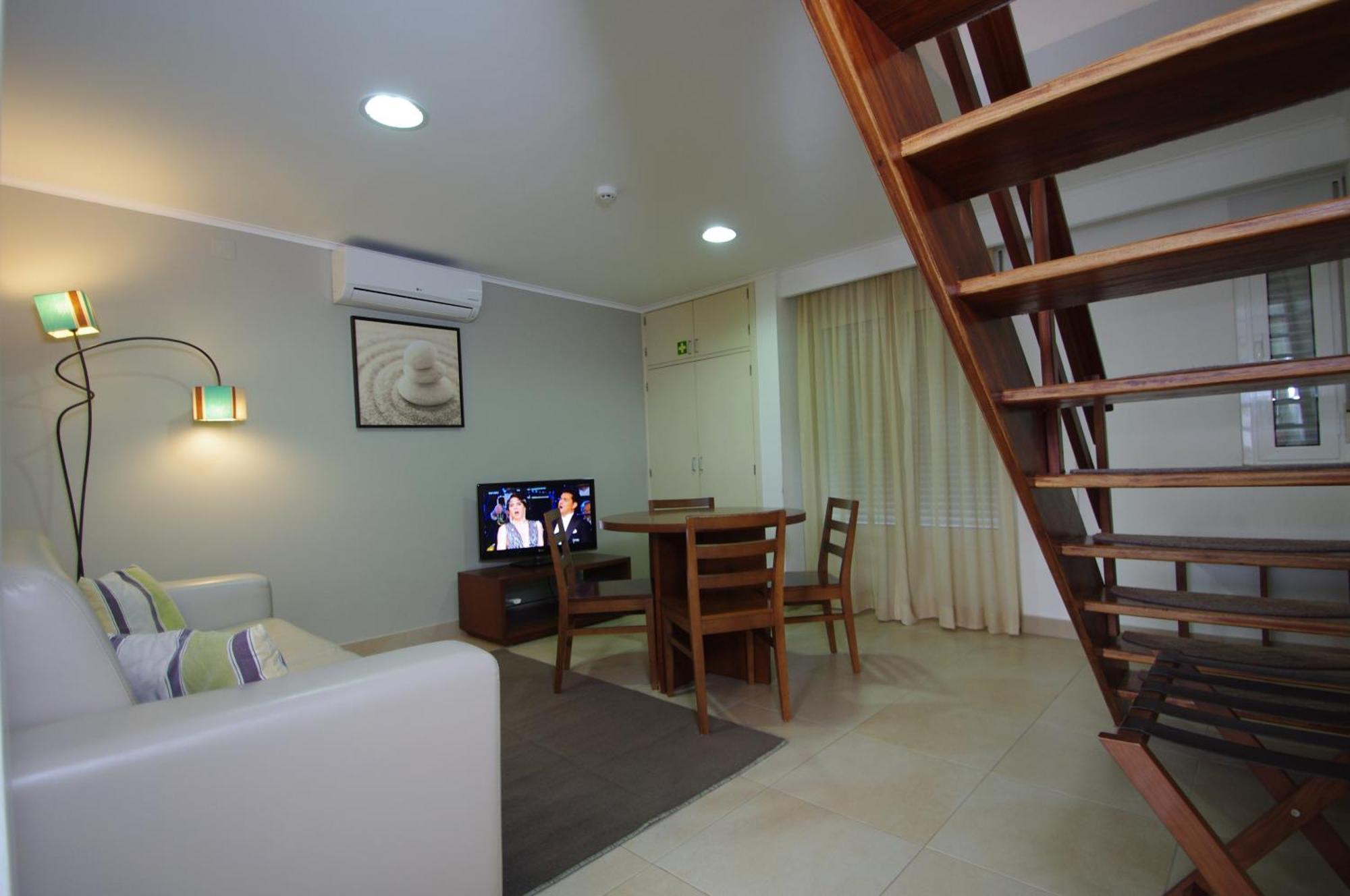 Apartamentos Vila Nova Вила-Нова-де-Мильфонт Экстерьер фото